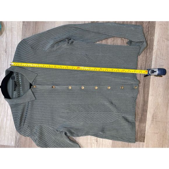 Ted Baker London Meenaa Cardigan Ribbed Top in Olive Green - Size 3 (US Medium) - Picture 9 of 12